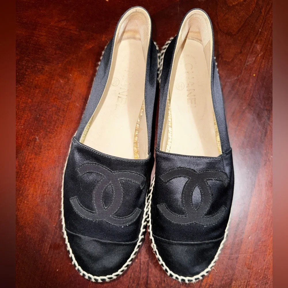 CHANEL Black Canvas Espadrilles - Picture 5 of 7